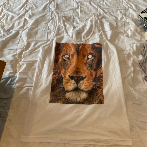 White Oversized Tank Top with Lion Face from Urban Outfitters - Picture 3 of 5